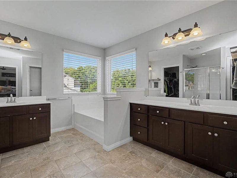 10135 Meadow Woods Lane, Centerville, OH 45458 Photo 16
