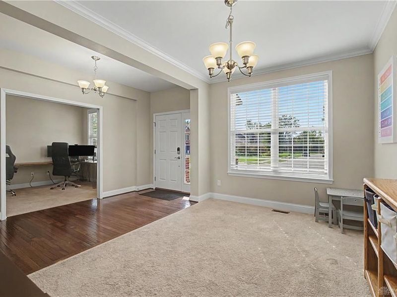 10135 Meadow Woods Lane, Centerville, OH 45458 Photo 2