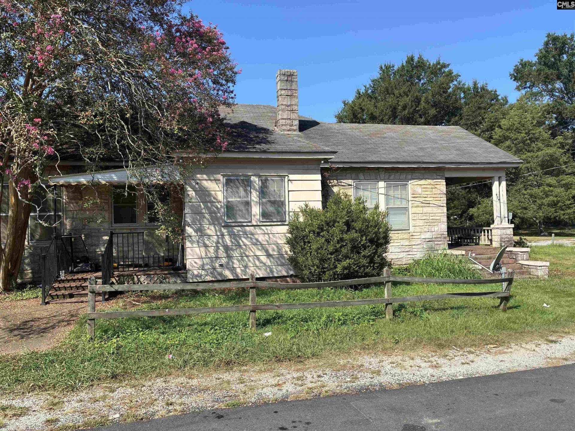 924 Fair Street Photo 4