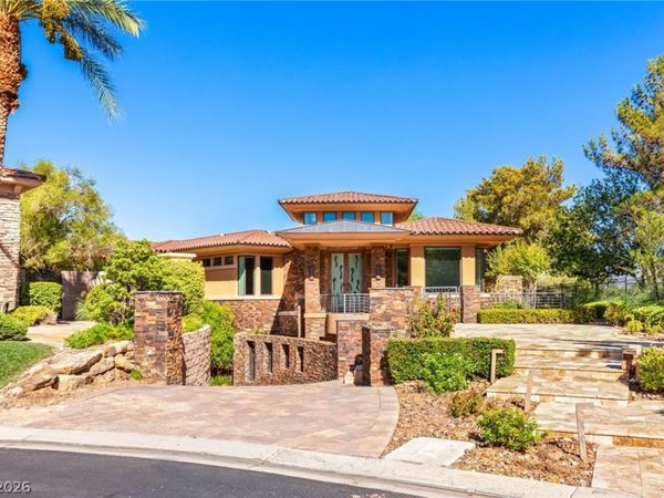 2 Castle Oaks Court , Las Vegas, NV 89141