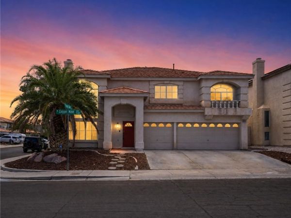 8501 Copper Mine Avenue , Las Vegas, NV 89129