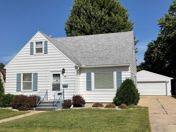 604 13th Avenue SW, Austin, MN 55912