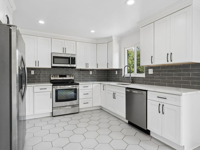 270 S Kellner Road, Columbus, OH 43209 Photo 11
