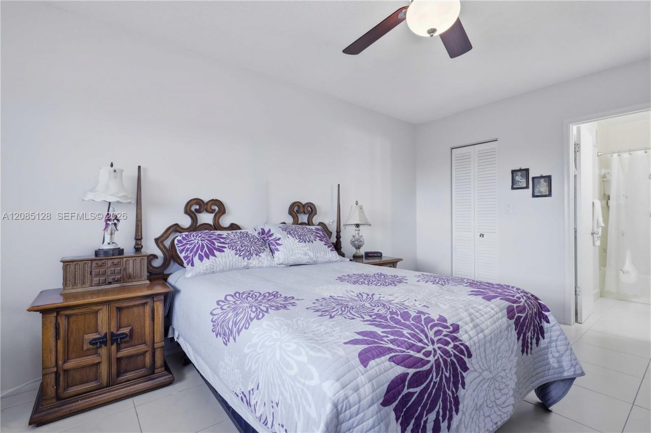 5300 Washington St, Unit W513, Hollywood, FL 33021 Photo