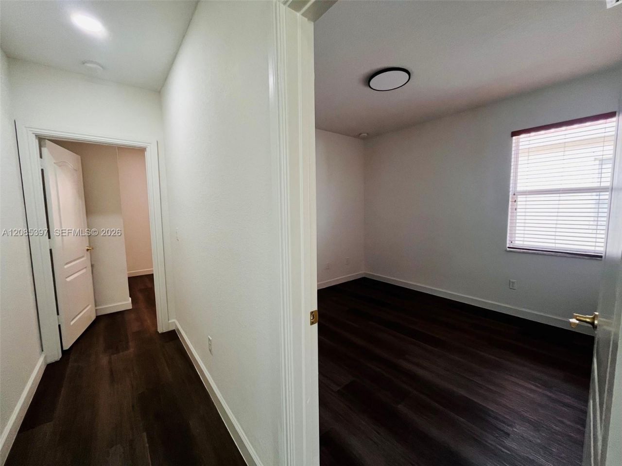 1261 NE 37th Pl , Homestead, FL 33033 Photo