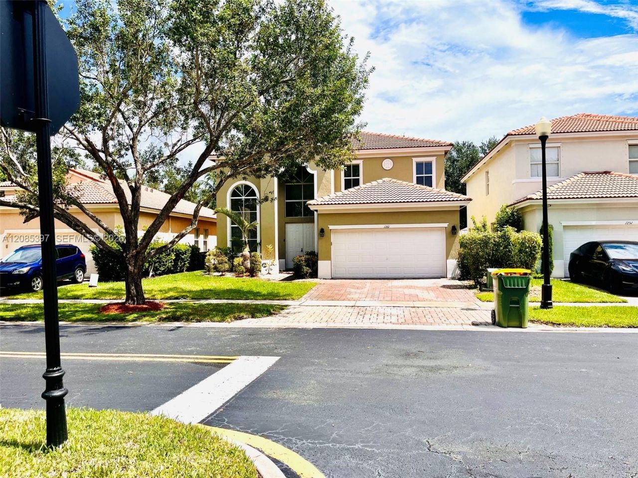 1261 NE 37th Pl , Homestead, FL 33033 Photo