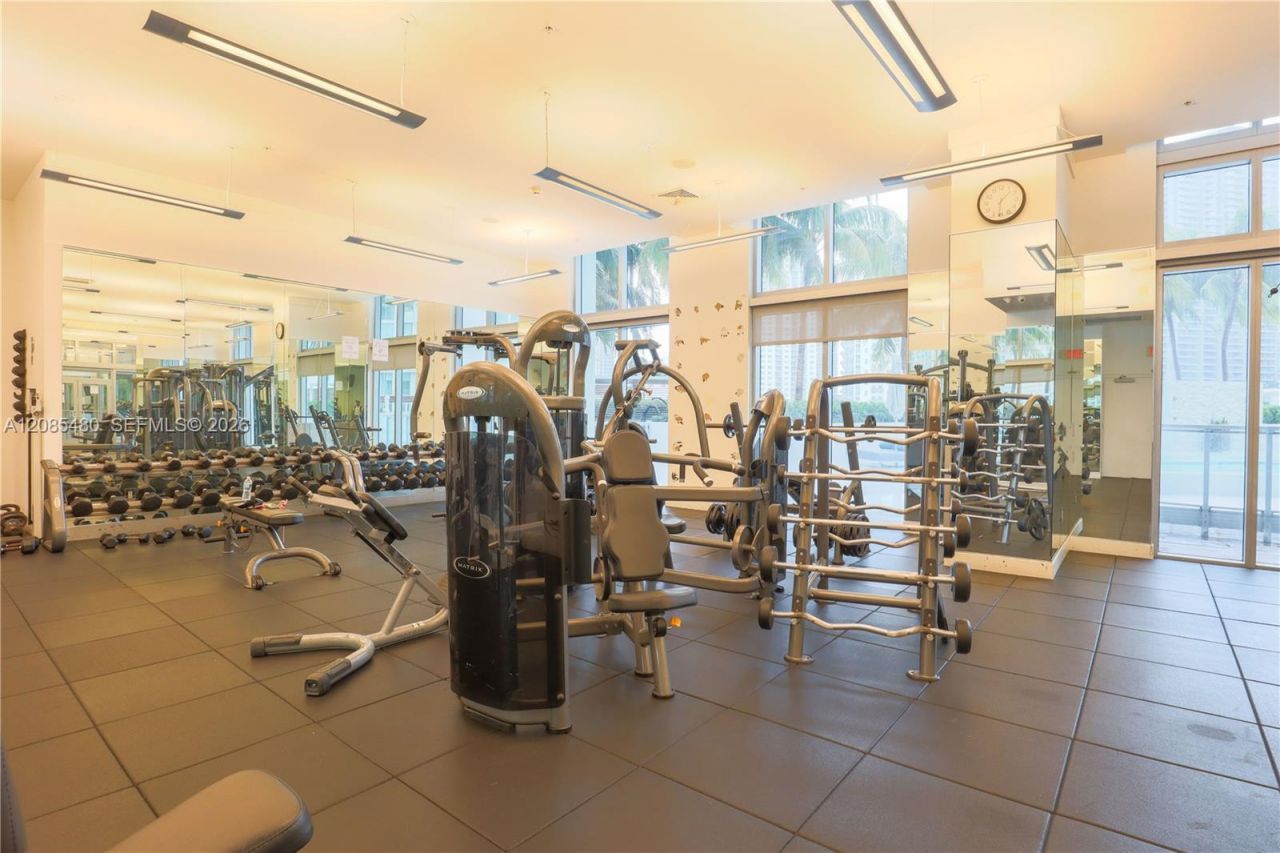 90 SW 3rd St , Unit 3002, Miami, FL 33130 Photo
