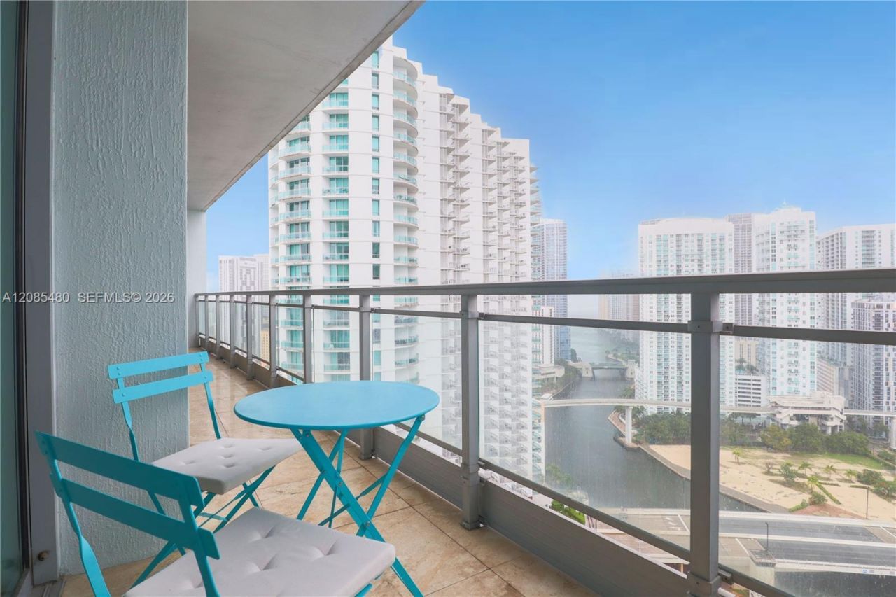 90 SW 3rd St , Unit 3002, Miami, FL 33130 Photo