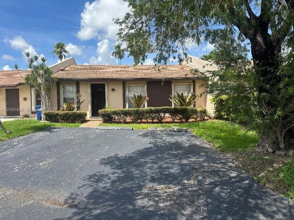 10836 SW 123rd Pl , Miami, FL 33186
