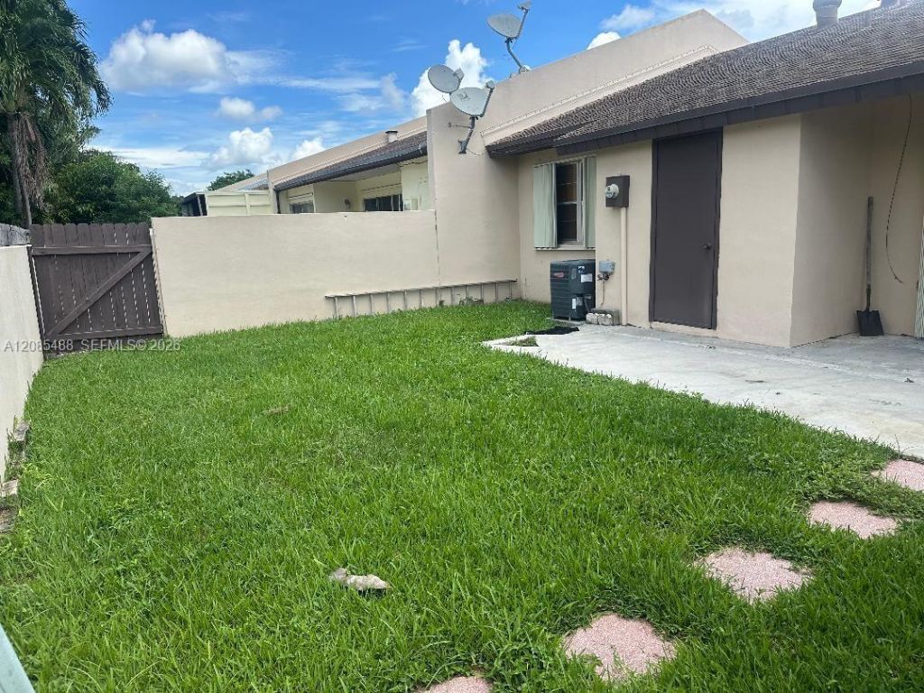 10836 SW 123rd Pl, Miami, FL 33186 Photo