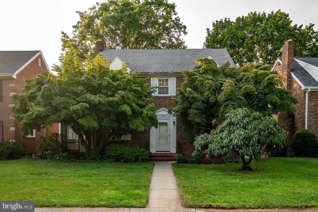 1045 WOODLAND WAY, HAGERSTOWN, MD 21742