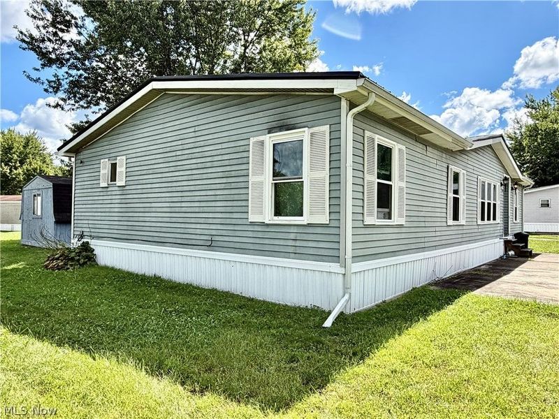 3202 Dove Drive, Warren, OH 44481 Photo 2
