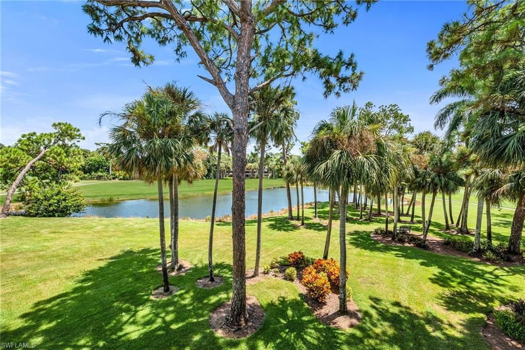 105 Clubhouse Ln , Unit 389, Naples, FL 34105 Photo