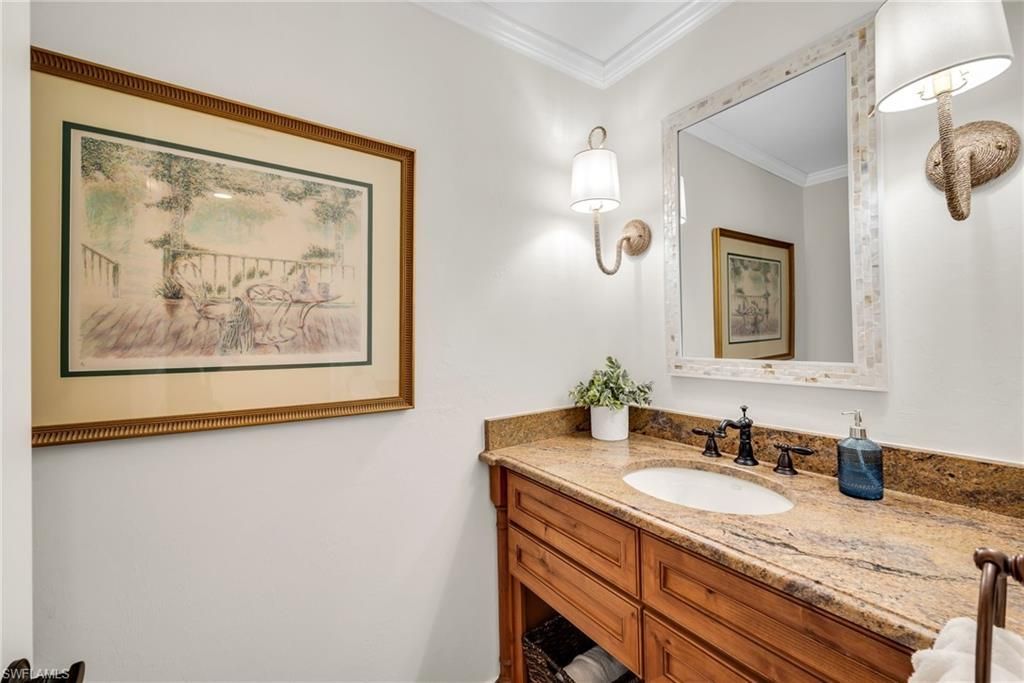105 Clubhouse Ln , Unit 389, Naples, FL 34105 Photo