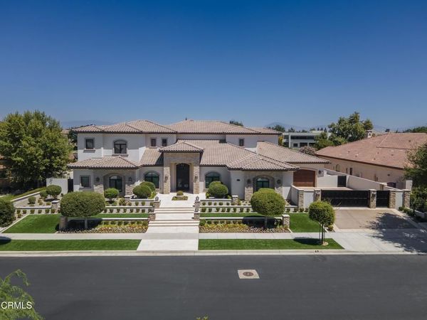 2602 Brighton Park Drive, Bakersfield, CA 93311