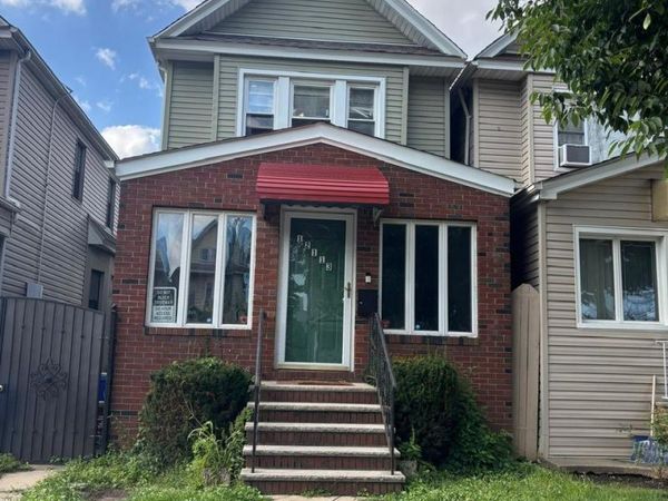 12113 Hillside Avenue , Richmond Hill, NY 11418