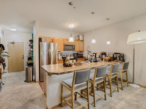 2850 Cedar Ave S, Unit 202, Minneapolis, MN 55407