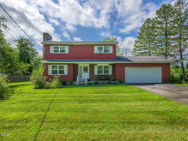 23 Gaffney Lane, Kinderhook, NY 12106