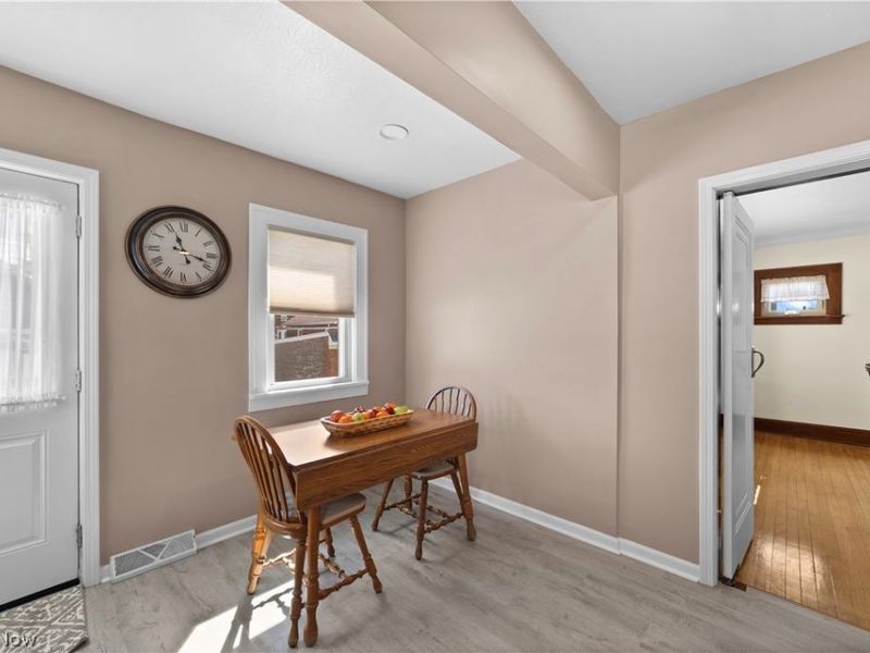 5641 Ridge Road , Parma, OH 44129 Photo 16