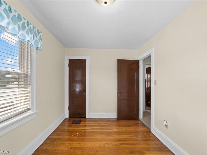 5641 Ridge Road , Parma, OH 44129 Photo 29