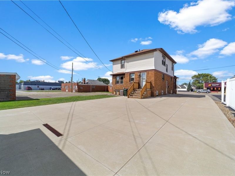 5641 Ridge Road , Parma, OH 44129 Photo 3
