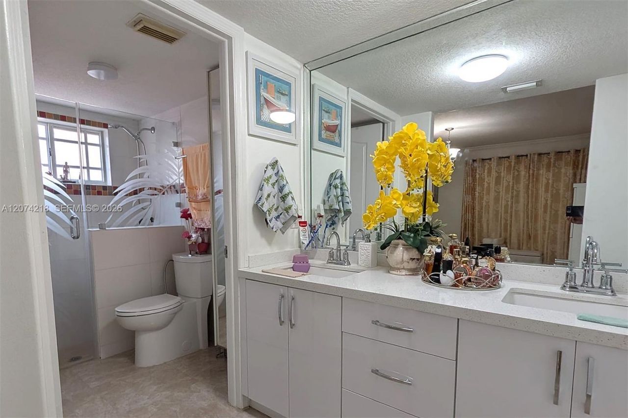 11005 W Okeechobee Rd, Unit 102, Hialeah Gardens, FL 33018 Photo