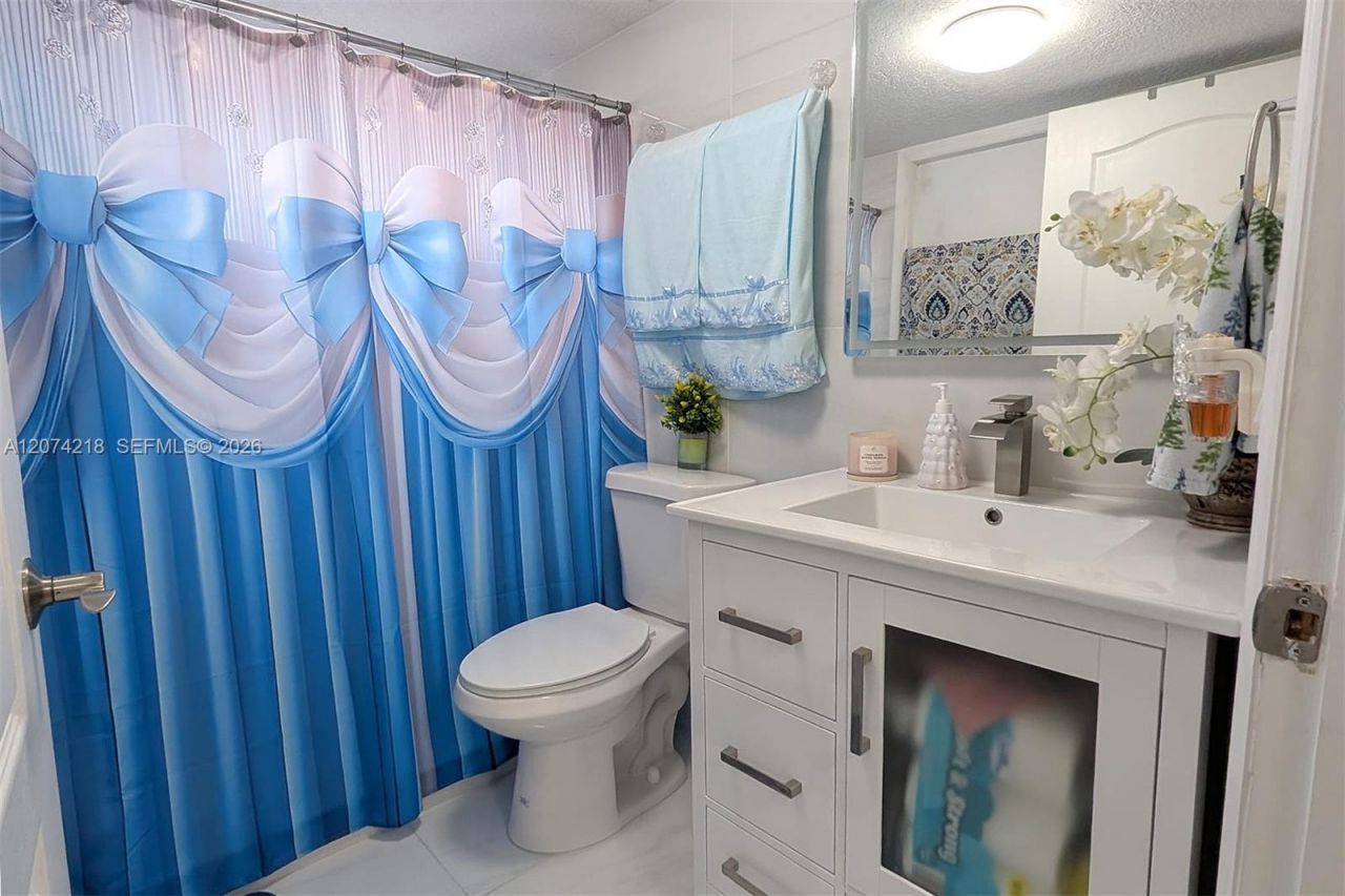 11005 W Okeechobee Rd, Unit 102, Hialeah Gardens, FL 33018 Photo