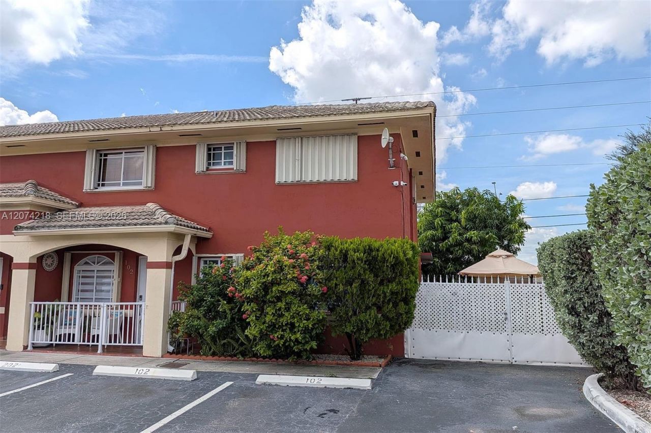 11005 W Okeechobee Rd, Unit 102, Hialeah Gardens, FL 33018 Photo