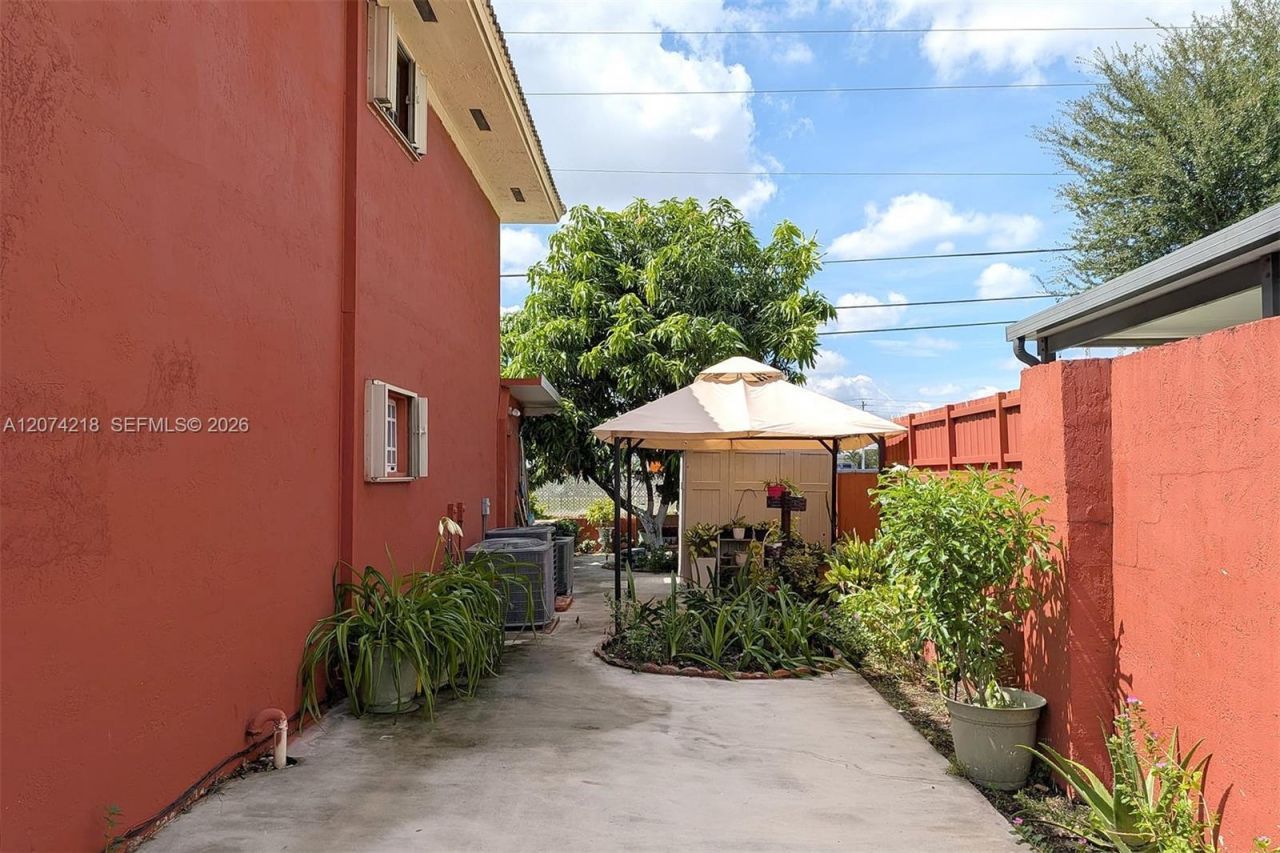 11005 W Okeechobee Rd, Unit 102, Hialeah Gardens, FL 33018 Photo