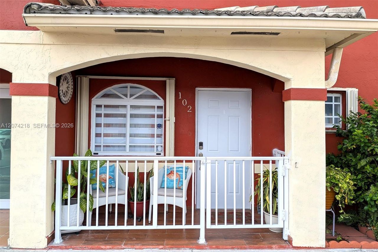 11005 W Okeechobee Rd, Unit 102, Hialeah Gardens, FL 33018 Photo