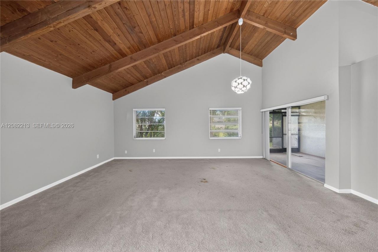 2230 Nova Village Dr, Davie, FL 33317 Photo