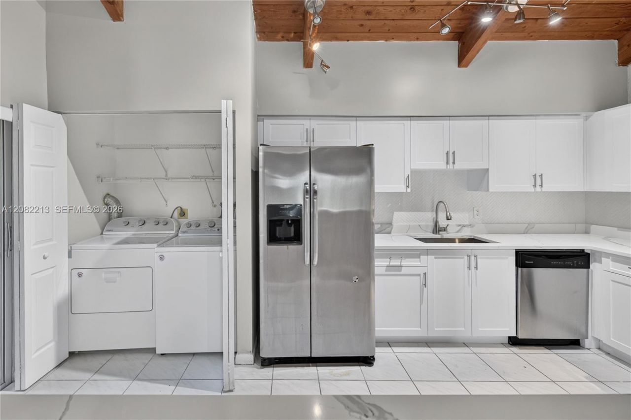 2230 Nova Village Dr, Davie, FL 33317 Photo