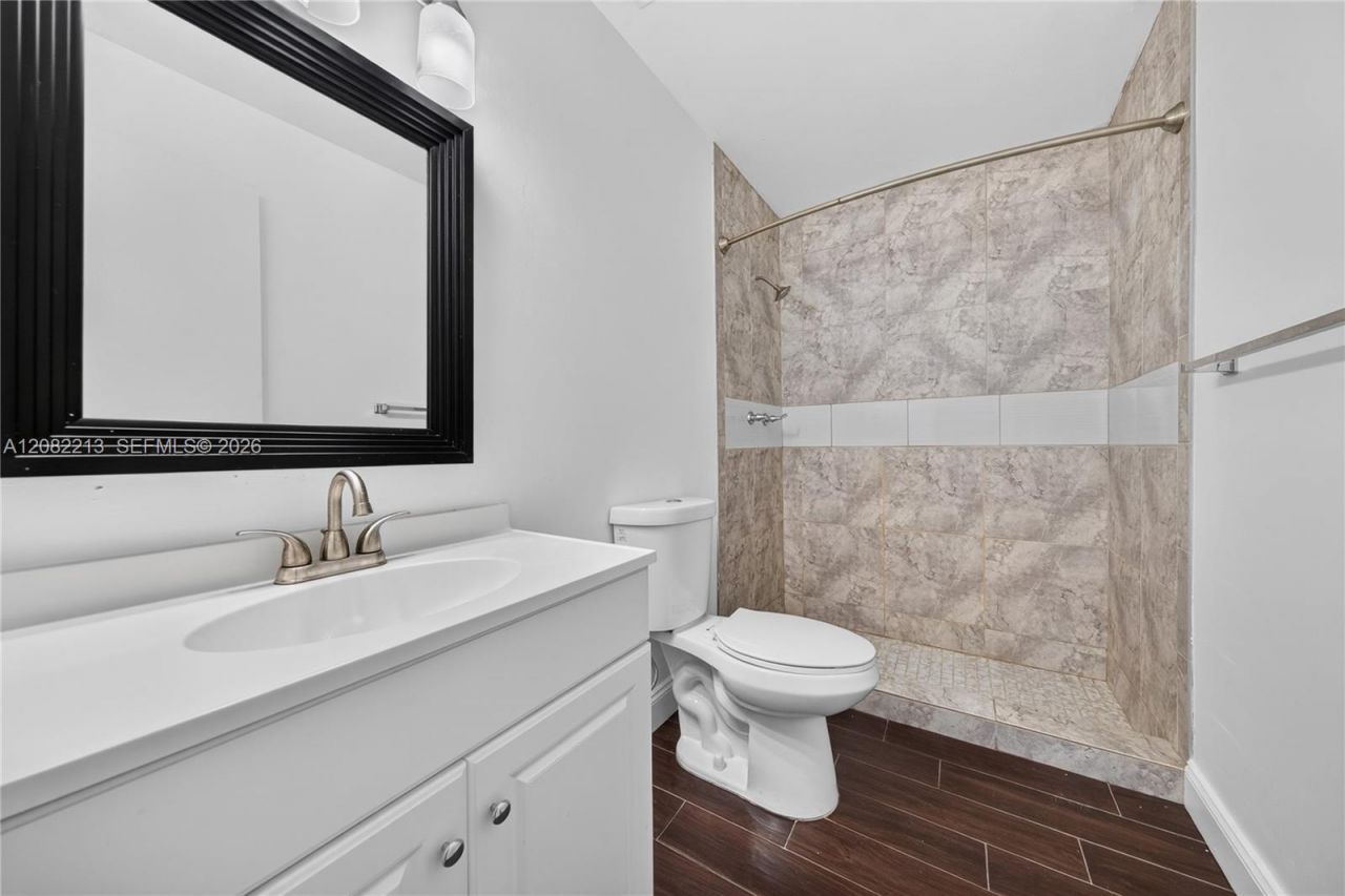 2230 Nova Village Dr, Davie, FL 33317 Photo