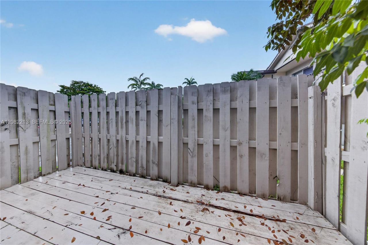 2230 Nova Village Dr, Davie, FL 33317 Photo