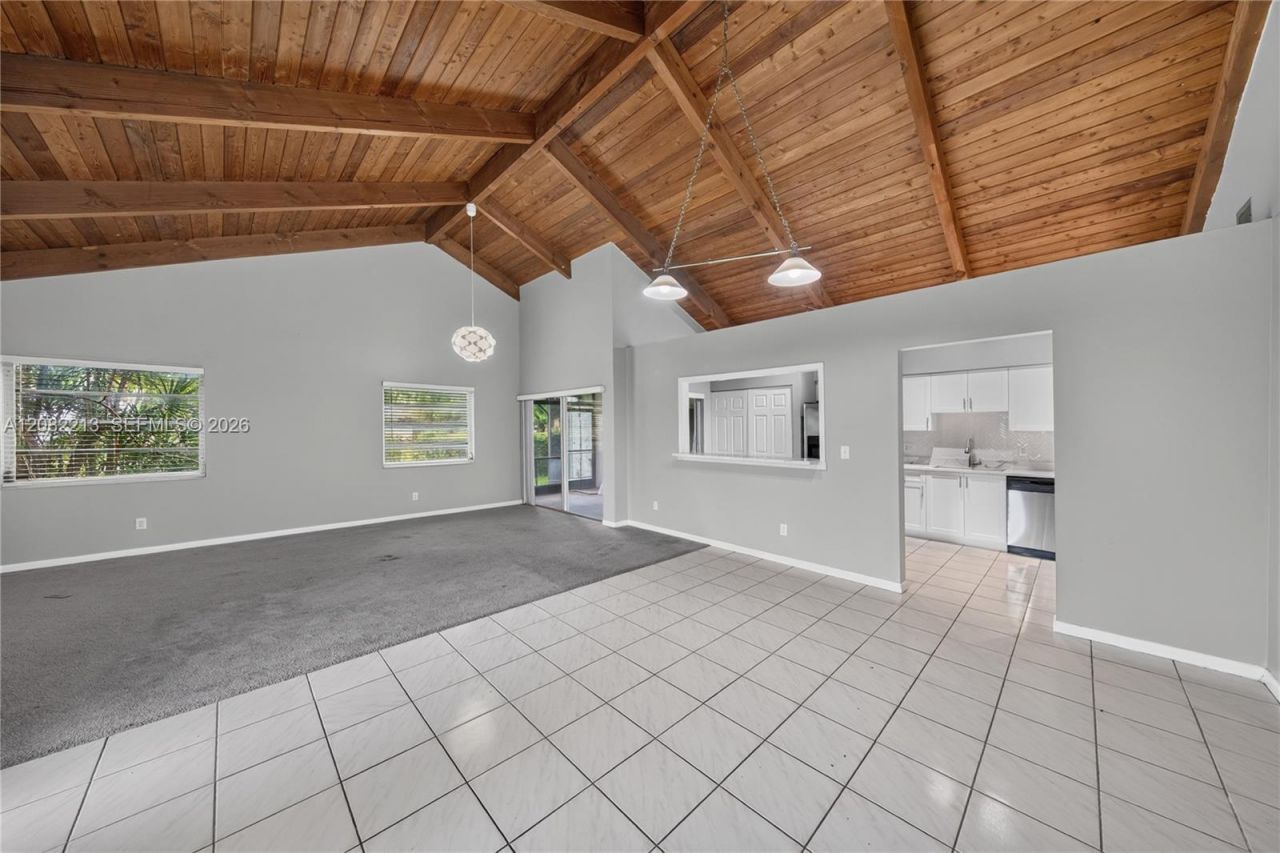 2230 Nova Village Dr, Davie, FL 33317 Photo