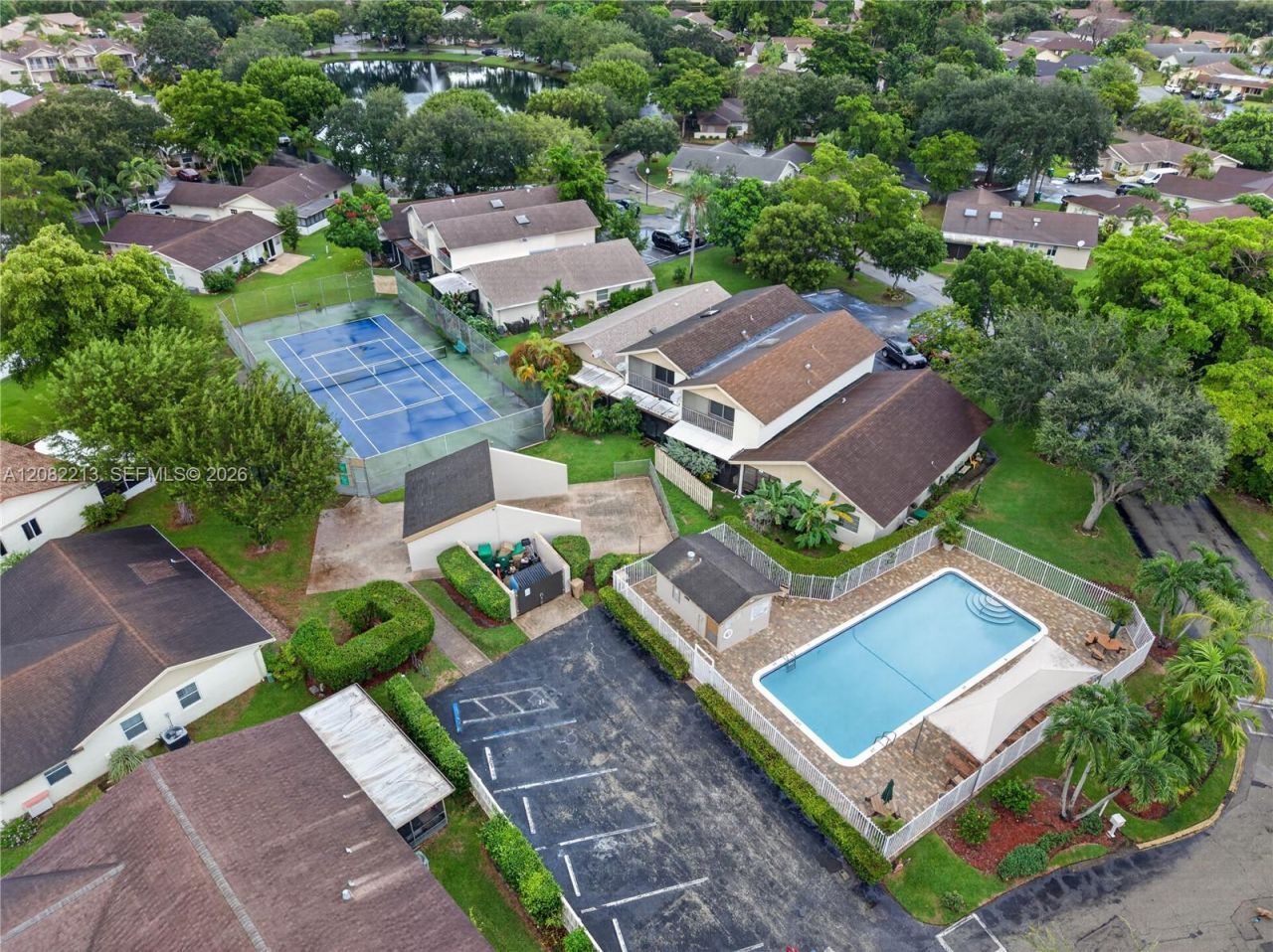 2230 Nova Village Dr, Davie, FL 33317 Photo