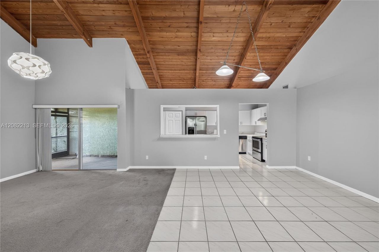 2230 Nova Village Dr, Davie, FL 33317 Photo