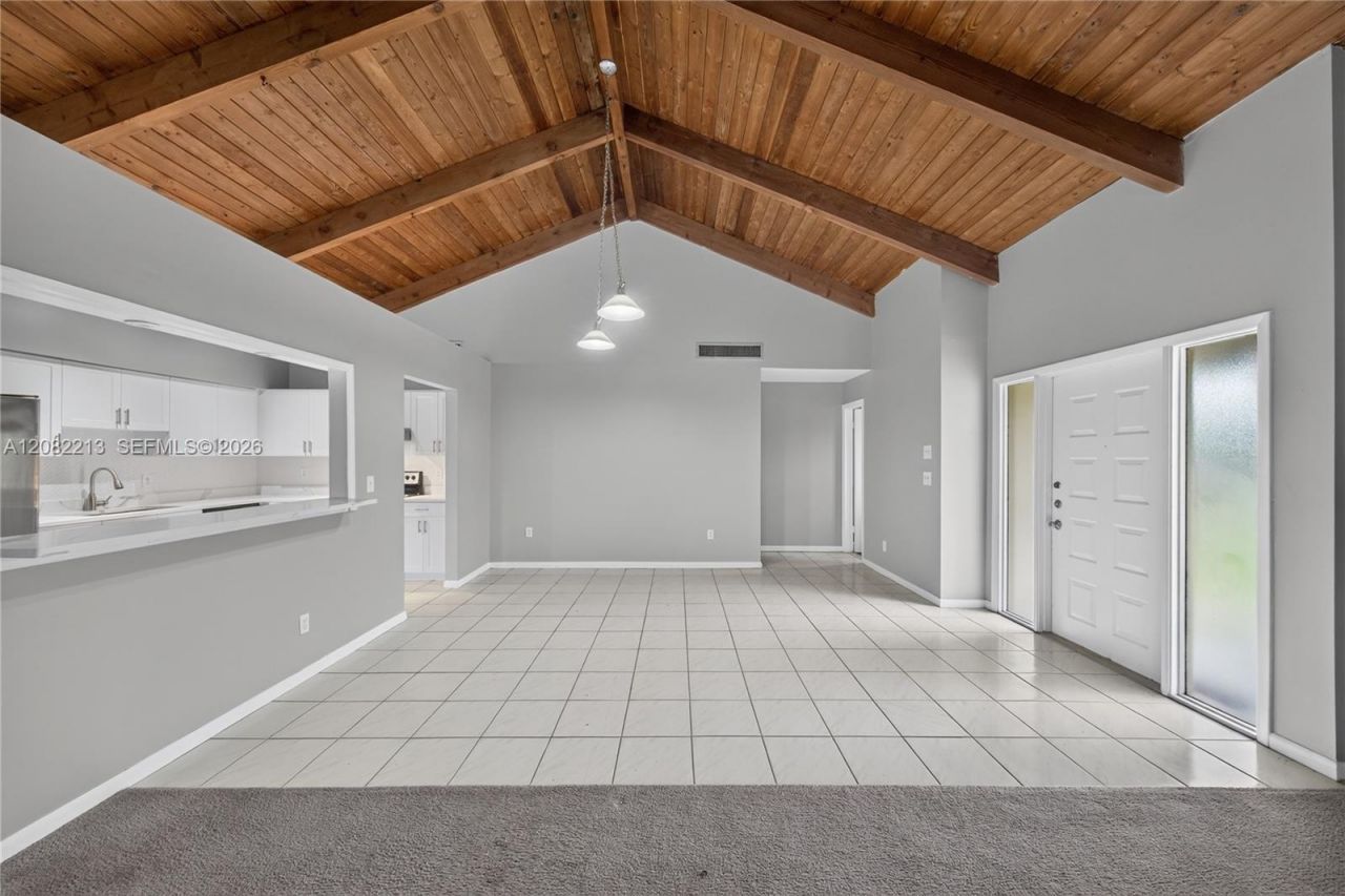 2230 Nova Village Dr, Davie, FL 33317 Photo