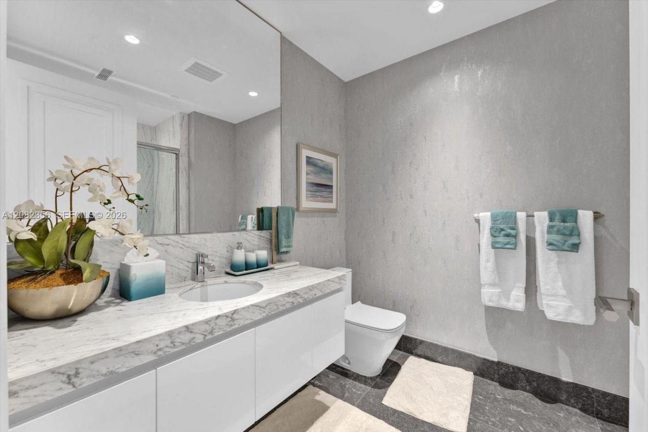 17901 Collins Ave, Unit 802, Sunny Isles Beach, FL 33160 Photo