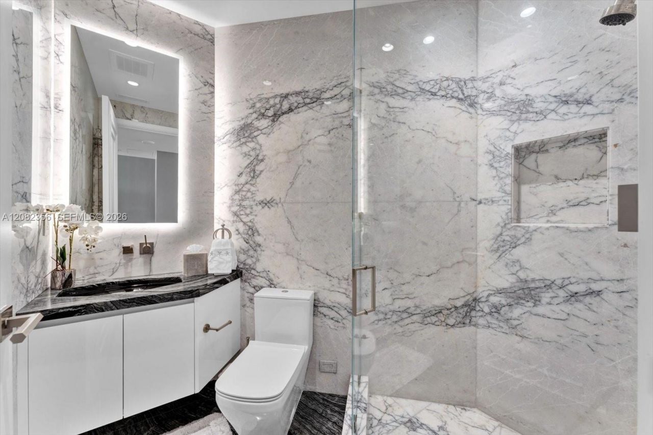 17901 Collins Ave, Unit 802, Sunny Isles Beach, FL 33160 Photo