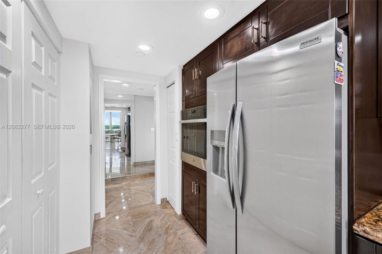 2800 Island Blvd, Unit 1202, Aventura, FL 33160 Photo