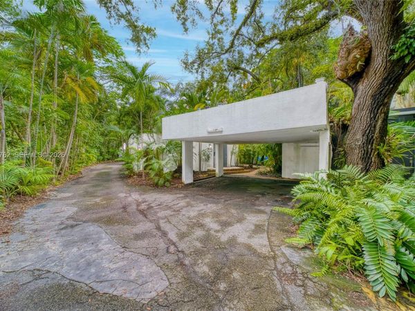 3028 Day Ave , Unit 3028, Miami, FL 33133
