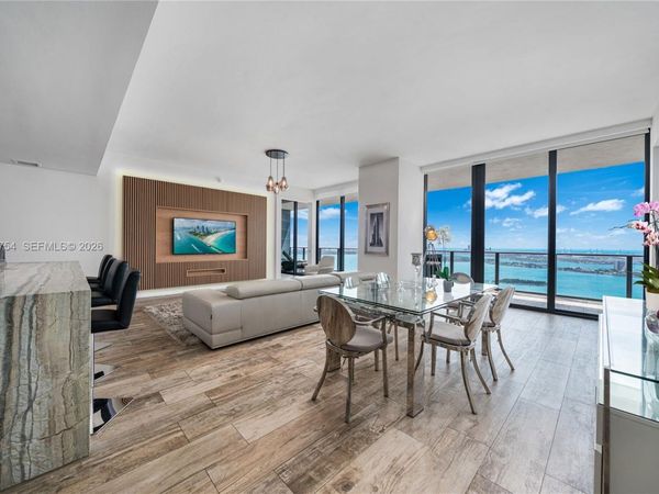 650 NE 32nd St , Unit PH5003, Miami, FL 33137