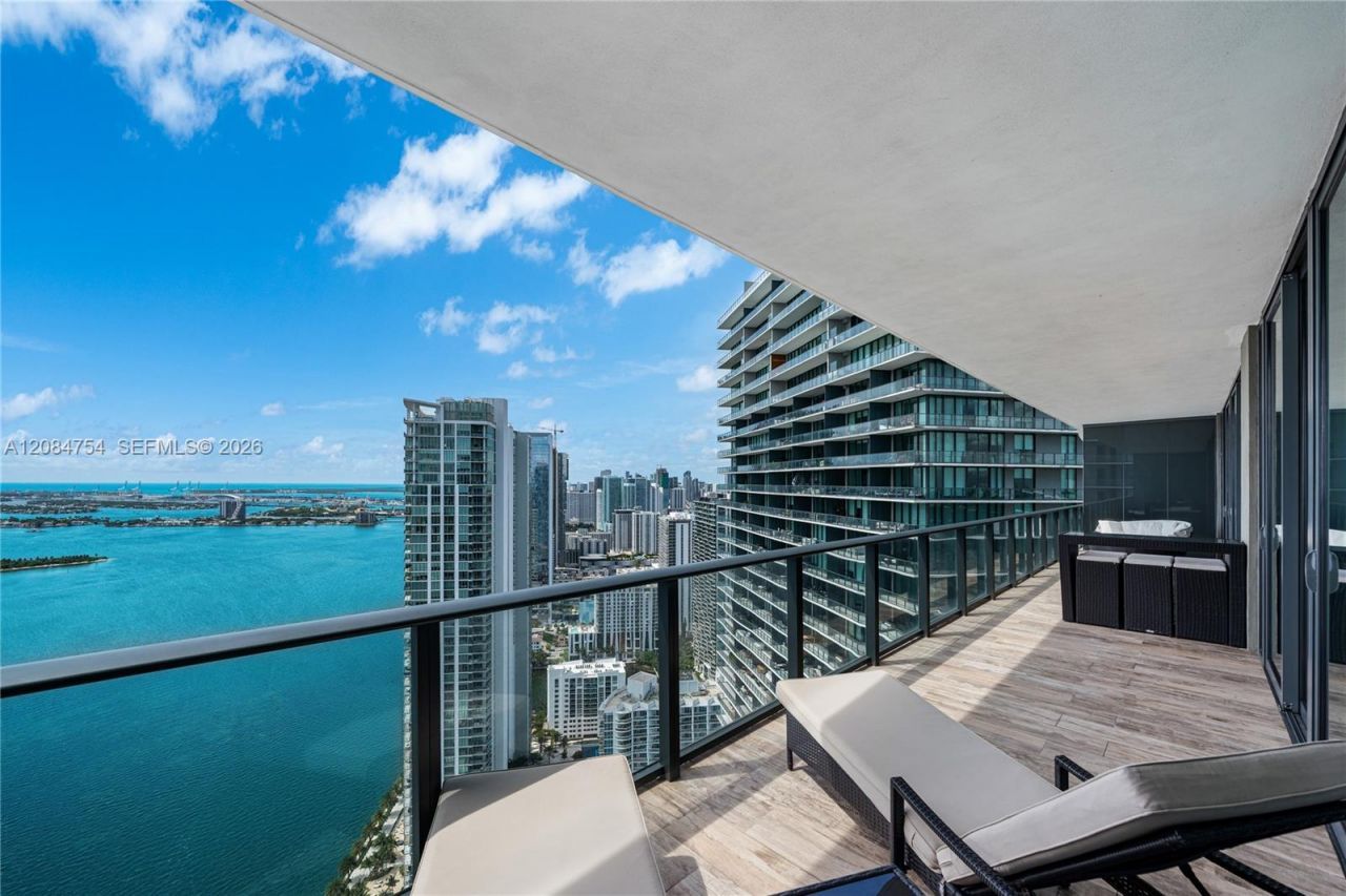 650 NE 32nd St , Unit PH5003, Miami, FL 33137 Photo
