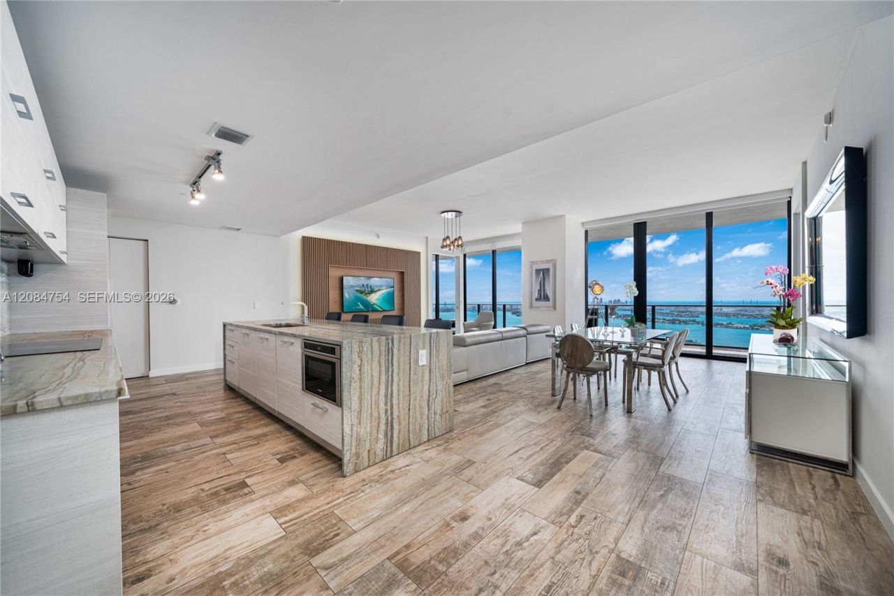 650 NE 32nd St , Unit PH5003, Miami, FL 33137 Photo