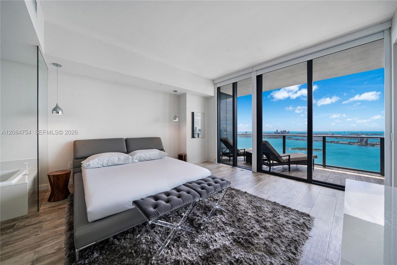 650 NE 32nd St , Unit PH5003, Miami, FL 33137 Photo