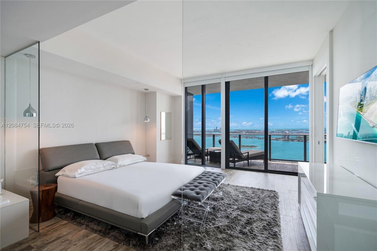 650 NE 32nd St , Unit PH5003, Miami, FL 33137 Photo