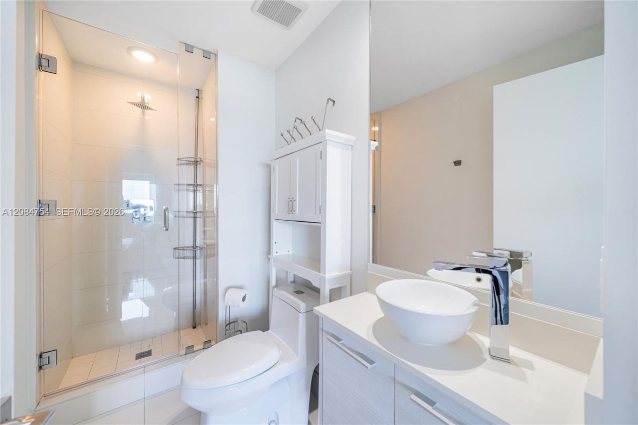 650 NE 32nd St , Unit PH5003, Miami, FL 33137 Photo