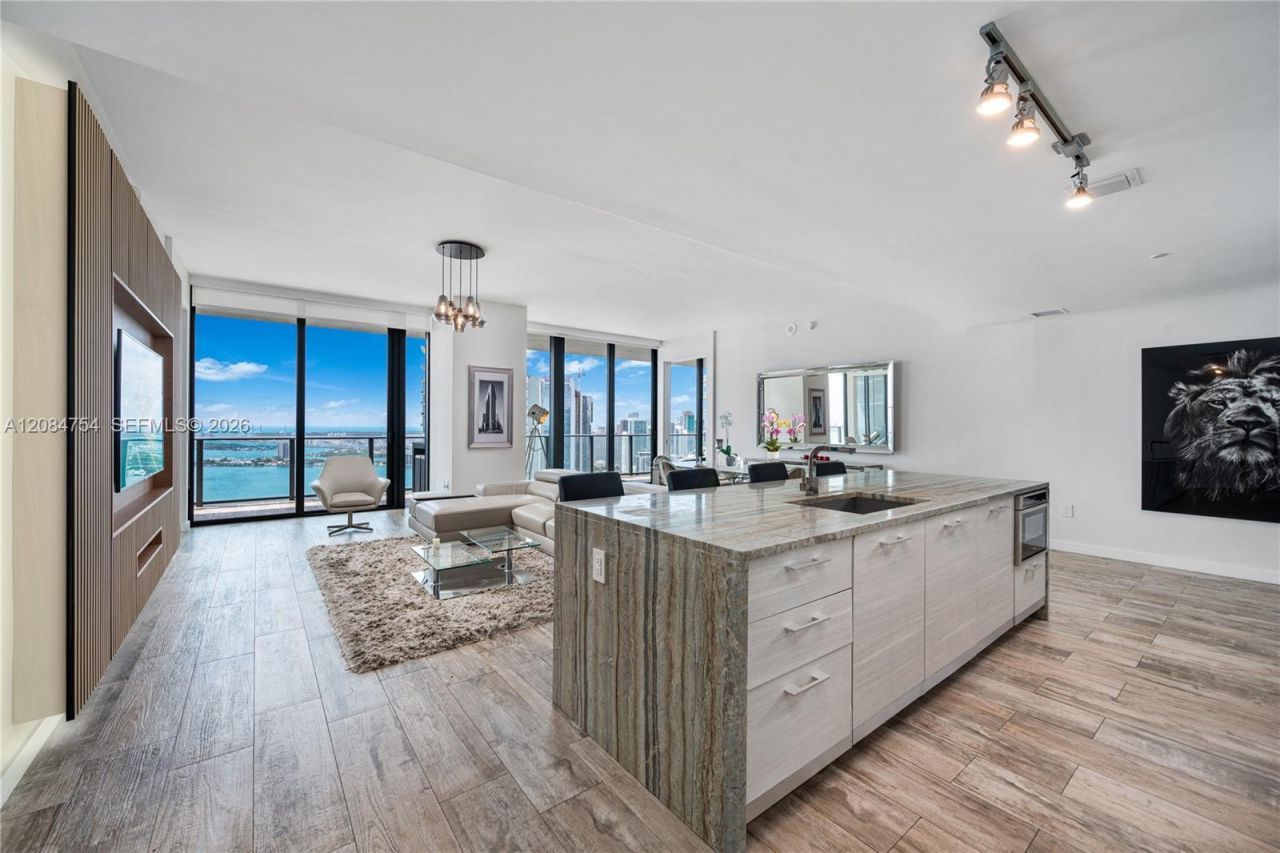 650 NE 32nd St , Unit PH5003, Miami, FL 33137 Photo