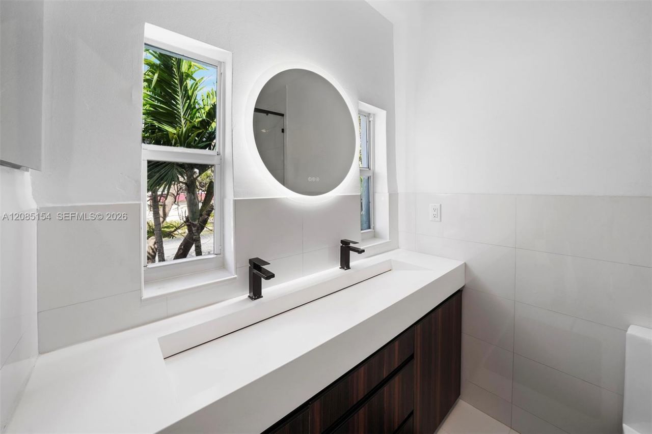 5237 La Gorce Drive, Miami Beach, FL 33140 Photo